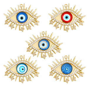 Set di 5 ciondoli occhio del male placcati oro con zirconi e gocce di stelle