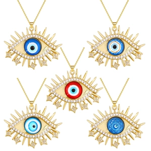 Goldene Evil Eye Halsketten mit bunten Steinen und funkelnden Zirkonia-Akzenten