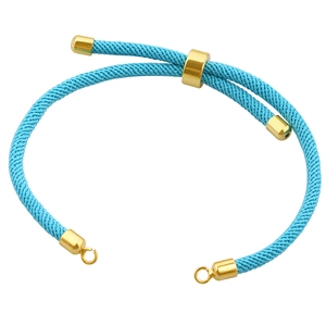 Pulsera trenzada ajustable azul claro con hebilla deslizante chapada en oro pulido