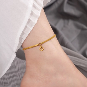 Minimalistisch Titanstahl Kleeblatt Fußkettchen Für Damen Gold Vergoldet Asymmetrische Kette Hohl Vierblättriges Kleeblatt