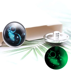 Luminous Aquarius 20mm glass snap button with glowing constellation design and metal base