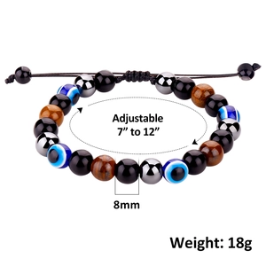 Vue détaillée de perles réglables 8mm en oeil de tigre et obsidienne avec oeil bleu