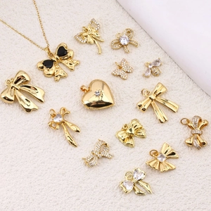 French Vintage Gold Plated Copper Bow Pendant Necklace For Women Minimalist Rhinestone Heart Bowknot Jewelry Neckwear Gift