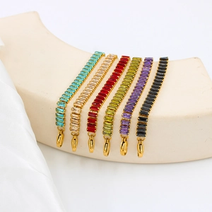 Lussuosi bracciali tennis in oro con zirconi colorati taglio baguette in sei colori