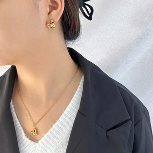 Conjunto de Joyas Vintage de Acero Inoxidable con Collar de Colgante de Corazón y Pendientes de Botón de Circón Regalo de San Valentín