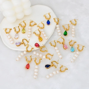 Teardrop zircon and pearl dangle earrings in 18K gold-plated stainless steel for women