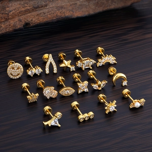 Set de pendientes de acero inoxidable chapado en oro con circonitas y diseños modernos