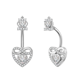 Detailansicht von Krone und Unendlichkeit Herz Design am silbernen Edelstahl Bauchnabelring