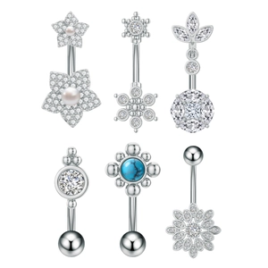 Dettaglio del set di 6 piercing all'ombelico in argento con turchese e cristalli lucidi