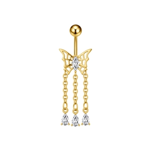 Dettaglio del piercing all'ombelico a farfalla dorata con nappe in zircone lucido