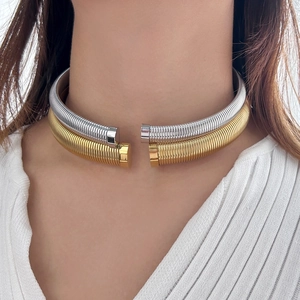 Two-tone gold and silver spiraled stainless steel collar necklace for stylish women