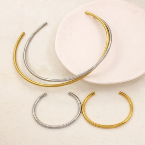 Minimalist 18K gold plated titanium steel neck collar and open cuff bracelet jewelry set