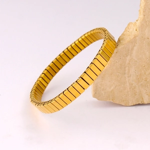 Bracelet élastique minimaliste en acier inoxydable plaqué or 18 carats à rayures