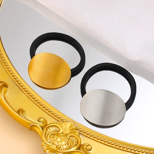 Lot de chouchous ovales en métal brossé doré et argenté de style minimaliste