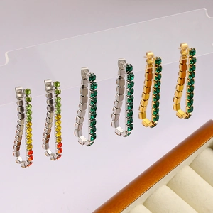 Orecchini di lusso in acciaio inossidabile con strass scintillanti e design a catena a S