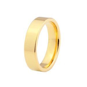 Nahaufnahme des 6mm vergoldeten Edelstahlrings mit polierter Oberfläche und flacher Form