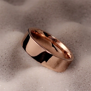Polished 6mm 18K rose gold plated stainless steel band ring for women in mirror finish