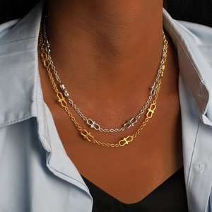 Collana minimalista a doppio strato in acciaio inossidabile con pendenti a cerchio Gancini