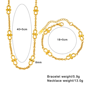 Set di gioielli da donna con collana e bracciale a maglie H in acciaio placcato oro 18k