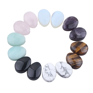 Collection de plugs d'oreilles en pierre naturelle en forme de goutte d'eau