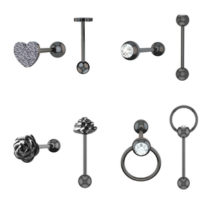 Lot de huit piercings noirs en acier inoxydable avec motifs de cœur et de fleurs
