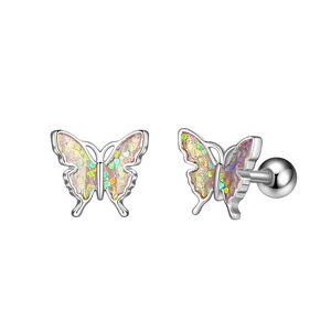 Detailaufnahme der Schmetterling-Ohrstecker mit buntem Opal-Inlay und Schraubverschluss