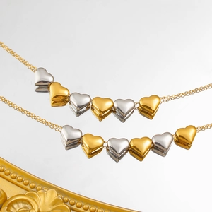 Halskette mit Herzanhänger im Prinzessin-Stil aus 18K Gold und Silber Edelstahl Minimalismus
