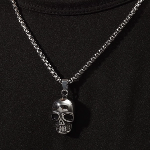Collar con colgante de calavera de acero inoxidable pulido estilo gótico y cadena box