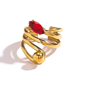 Bague ajustable à trois couches en acier doré 18 carats avec pierre marquise rouge
