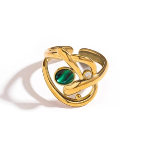 Anello aperto artistico in oro 18k con malachite verde e dettagli in zircone