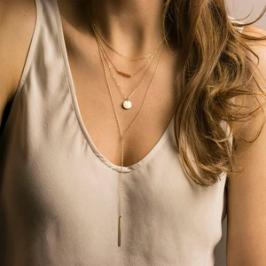 Collier multi-rangs en acier inoxydable 316L doré avec pendentif barre et pièce géométrique