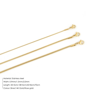 Drei minimalistische Schlangenkette-Halsketten aus Edelstahl in 14K Gold, Roségold und Silber