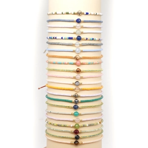 Bracciali fatti a mano in perline Miyuki e pietre naturali in stile boho colorato