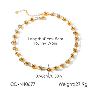 Detailweergave van gouden geknoopte schakelketting met 18k plating en verstelbare sluiting