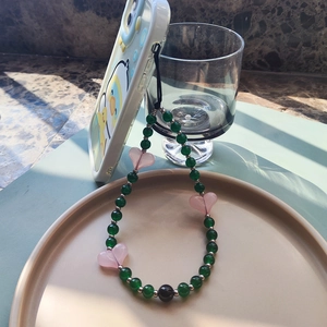 Handmade Glass Beaded Phone Lanyard Wrist Strap Resin Heart Charm Anti Lost Phone Accessory For Women Fashion Jewelry