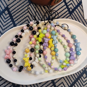 Handmade Ins Style Colorful Beaded Phone Chain Cute Acrylic Cartoon Bear Strap Anti-Lost Wristlet Jewelry Accessory For Women Girls