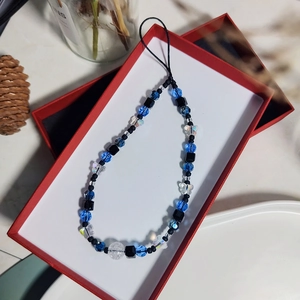 Crystal Butterfly Beaded Phone Chain Anti-Lost Wrist Strap Lanyard Glass Acrylic Bracelet For Women Handheld Phone Jewelry