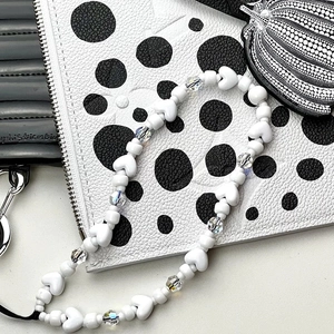 Handmade Crystal Beaded Heart Phone Lanyard Wrist Strap Sweet Acrylic Glass Bead Phone Chain For Women Anti-Lost Accessory