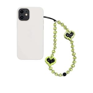 Bijou de téléphone tendance avec perles en acrylique vert et pendentifs cœur pour femmes