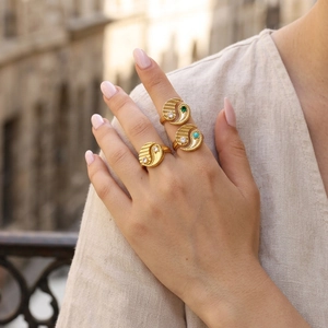 Three-piece set of adjustable gold rings with Yin Yang motif and inlaid zircon gemstones