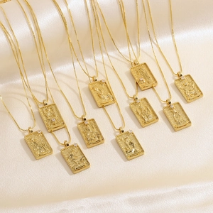 French Vintage Tarot Card Pendant Necklace Stainless Steel Gold Plated Sun Moon Relief Design Women Clavicle Chain Jewelry