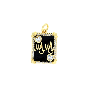 Détail du pendentif MAMA doré avec émail noir et cristaux scintillants en forme de cœur
