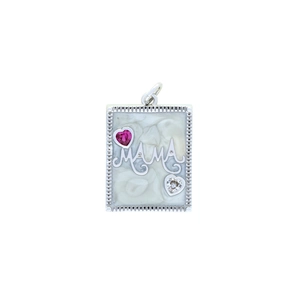 Détail du pendentif rectangle MAMA avec cristaux en forme de cœur rose et clair