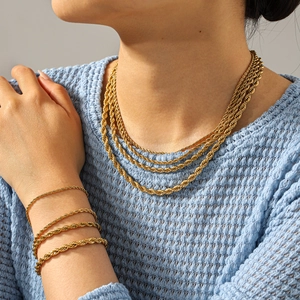 Elegant 18K gold plated stainless steel rope chain necklace and bracelet set for women