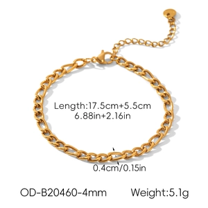 Vue détaillée de la chaîne Figaro en acier inoxydable plaqué or 18 carats de 4 mm