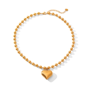 Gepolijste gouden kralenketting met gladde hartvormige hanger en verstelbare karabijnsluiting