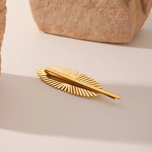 Elegant gold leaf-shaped titanium hair clip with pearls for women, minimalist luxury style