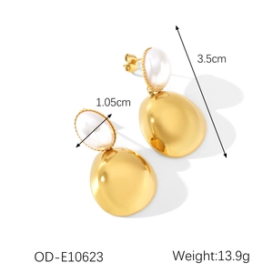 18K gold plated stainless steel earrings featuring white half-pearls and irregular drops