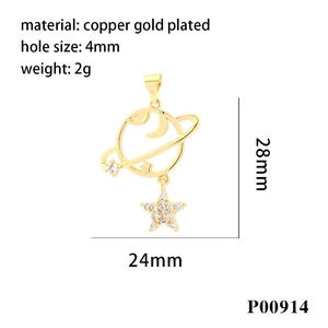 Detailed view of a gold-plated copper Saturn heart pendant with dimensions and weight