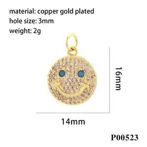 Colgante de cara sonriente en cobre bañado en oro de 18K con circonitas y gemas